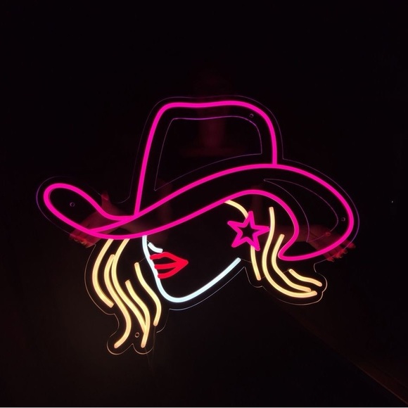 Meet your Posher, Sabbeth - Picture 1 of 1